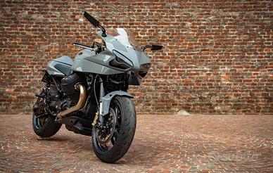 Moto guzzi 1200 sport