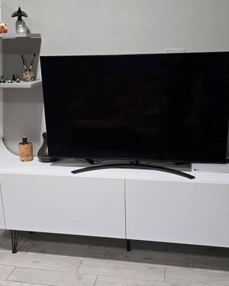 Parete soggiorno