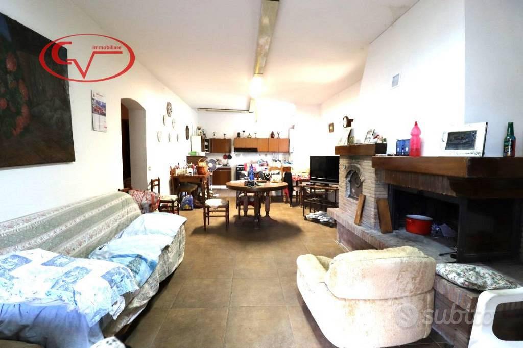 Appartamento – Terranuova Bracciolini, Arezzo - Vista 2