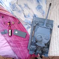 carro armato telecomandato 