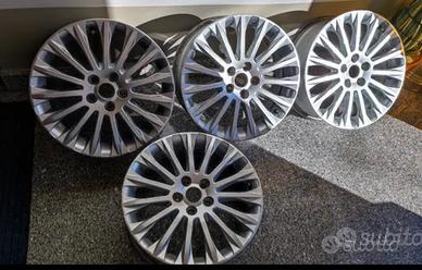 Cerchi in lega FORD 17 seminuovi 5 bulloni