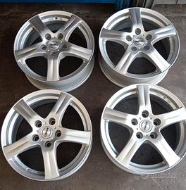 Cerchi in lega per Suzuki Gran Vitara modello 2010