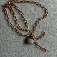 Collana DoDo “Legami” in oro rosa.