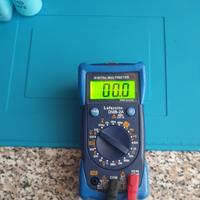 Multimetro digitale