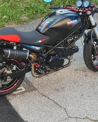 Ricambi Ducati Monster 695 Dark (2008)