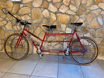 Tandem rosso per due