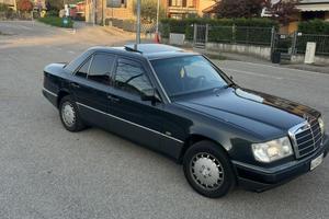 Mercedes-Benz 200E ASI