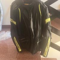 La Giacca di moto IXS