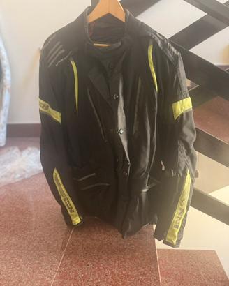 La Giacca di moto IXS