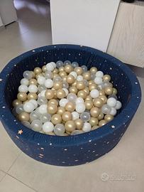 piscina con palline 
