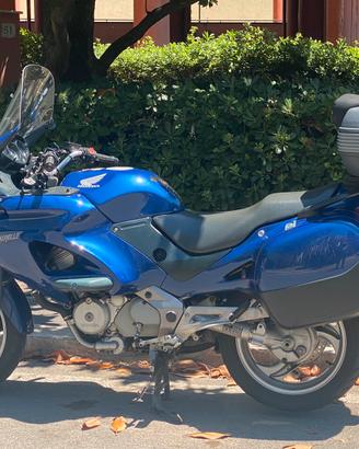 Bella Honda Deauville 650 BLU del 2003