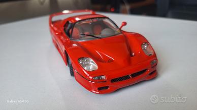 Modellino Ferrari F430 costruito a mano