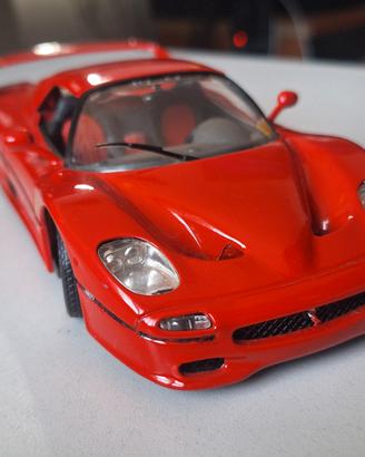 Modellino Ferrari F430 costruito a mano