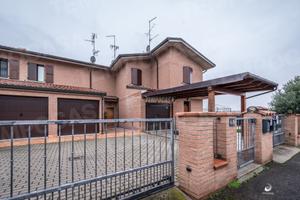 villetta a schiera di recente costruzione