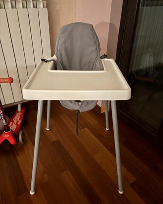 Seggiolone Ikea con vassoio