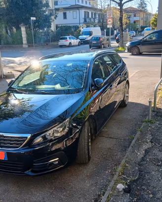 Peugeot 308 SV 1.5 BlueHDi Turbo Diesel 130 CV