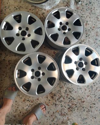 Cerchi in lega Audi A4 da 15