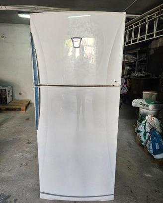 Frigorifero Sharp doppia porta 535L modello SJ-63L