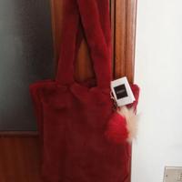 Borsa rossa in pelliccia sintetica Emanuela Biffol