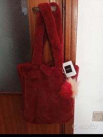 Borsa rossa in pelliccia sintetica Emanuela Biffol
