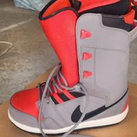 Scarpone snowboard Nike Vapen taglia 44,5
