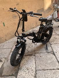 Bici elettrica con padalata assistita