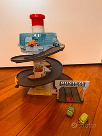 Pista Cars