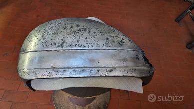 Cofano sinistro gancio esterno Vespa P125X