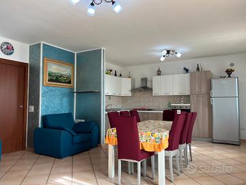 Appartamento con 5 stanze da letto NUOVO