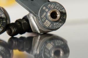 Iniettore Bosch 0445110469