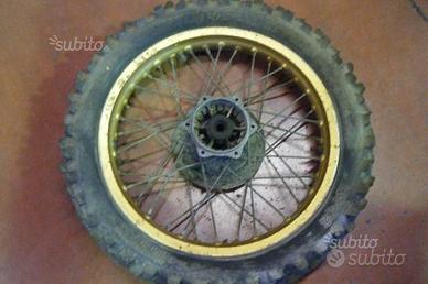 Ruota post moto villa