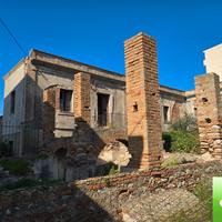 Antico Casale Su 2Livelli + 700 Mq Di Corte Bocale