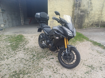 Yamaha tracer 900
