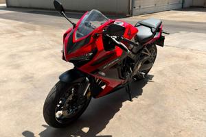 CBR650R