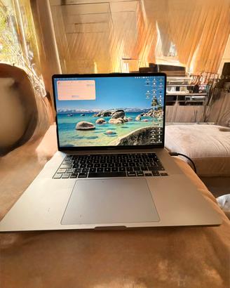 Mac book pro 16" 2019 i9