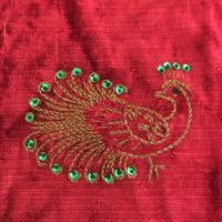 Due stoffe antiche ricamate per cuscino