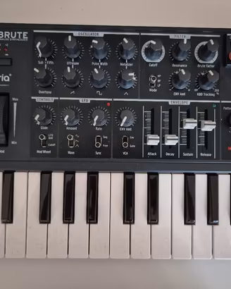 ARTURIA Microbrute
