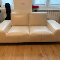 Divano di design in pelle