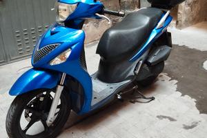 Scooter suzuky