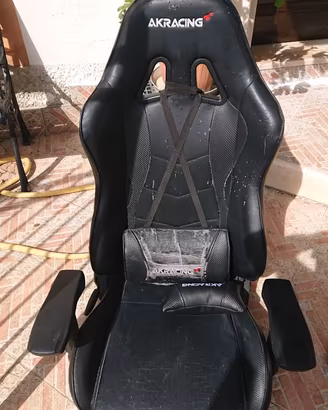 sedia gaming AKRacing