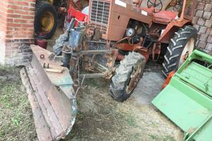 Ruspa anteriore per trattori gommati