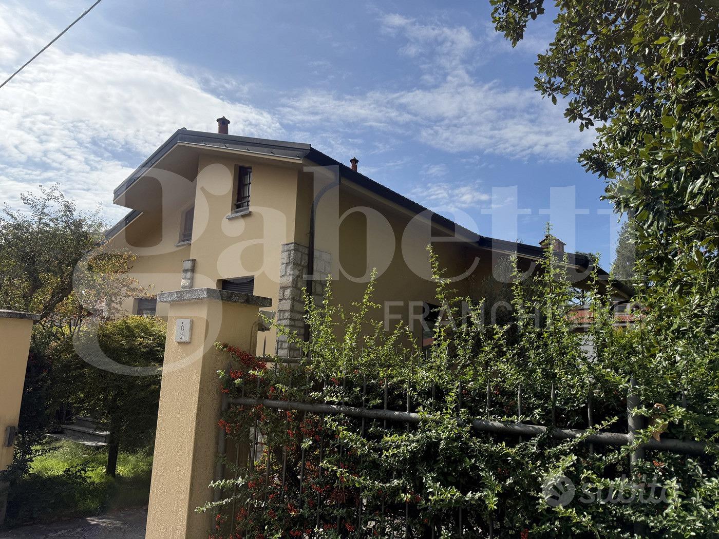 Casa – Canzo, Caravaggio, Como - Altro