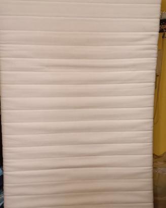 Letto singolo e materasso