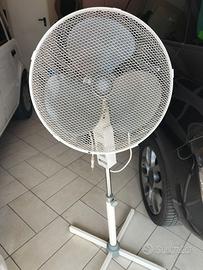 Ventilatore velocità variabile e testa oscillante