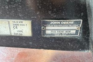 Tagliaerba john deere f935