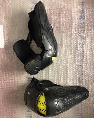Abbigliamento ed accessori motocross