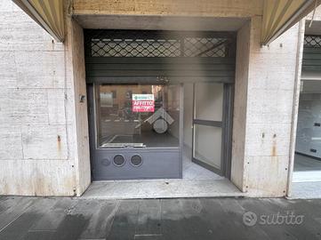 NEGOZIO A SANTA MARGHERITA LIGURE