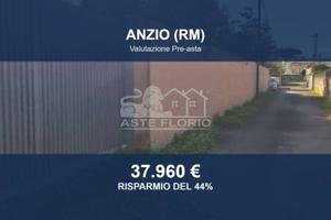 Immobile in asta di 540 m² a Anzio