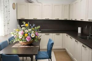 Ampia villetta a schiera su tre livelli