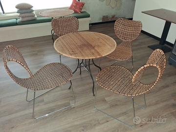 tavolo da esterni +4 sedie  in Rattan plastico e m